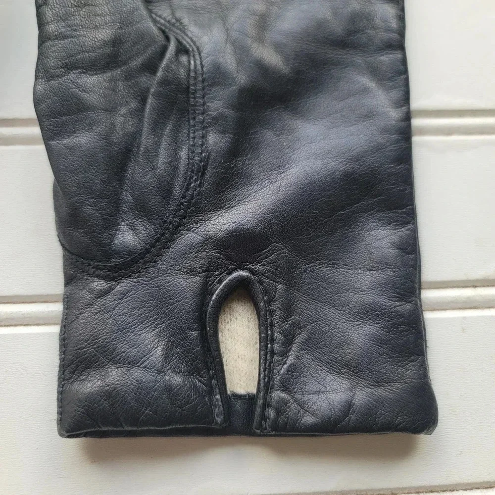 Vintage Fownes Women's Medium Length Genuine Black Leather Gloves Size 7.5H2